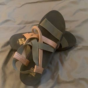 MukLuks Wedge Sandals